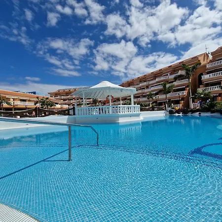 Apartament Moderne Mit Meerblick Und Pool